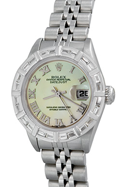 Ladies Rolex Datejust Model 69174 Watch